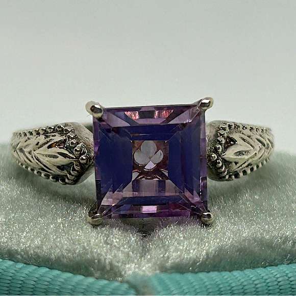 VINTAGE sz6 DESIGNER STS 2.6CTW EMERALD CUT COLOR CHANGING GEMSTONE 925SS ring - Picture 6 of 16